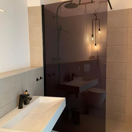 Apartment Zentrales Hochwertiges Thomasius